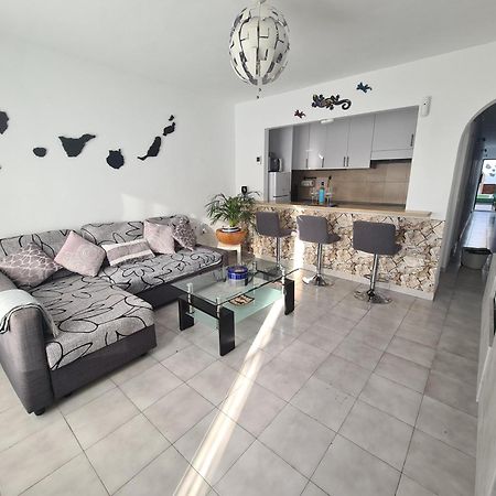 Apartamento Laina Tías Esterno foto