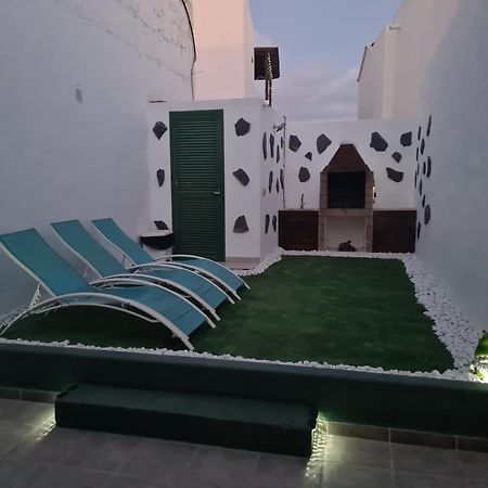 Apartamento Laina Tías Esterno foto